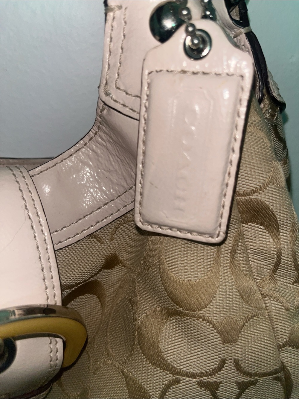 Coach Signature Soho Hobo bag featuring khaki monogram canvas and ivory leather - Picture 7 of 13